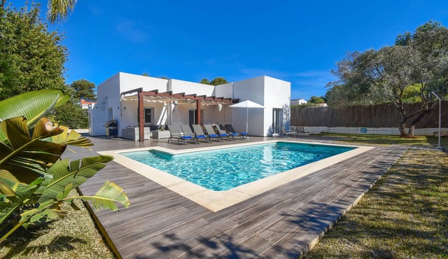 Modern and comfortable villa in Javea, Costa Blanca, Spain with private pool for 4 persons