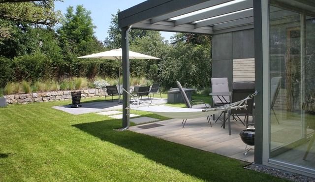 Modern and innovative vacation home (40 sqm) with garden