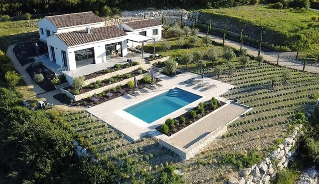 Modern and luxurious Villa classified 5 stars