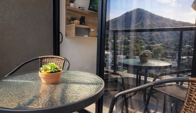 Modern and Quiet Apartment near the Beach