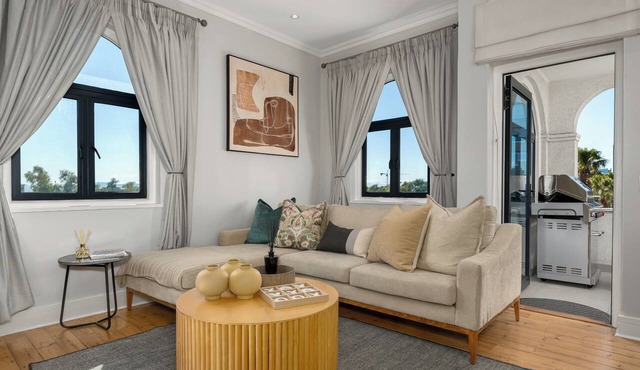 Modern and Spacious Apartment | Balcony | Pool