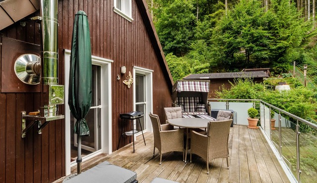 Modern Apartment in a Dream Location with Mountain View, Shared Garden and Wi-Fi
