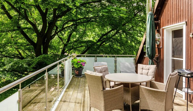 Modern Apartment in Dream Location with Mountain View, Shared Garden and Wi-Fi