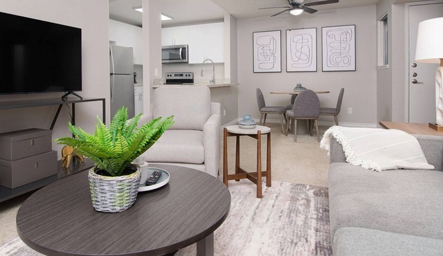 Modern Apartment in Prime Location (ID8449X41)