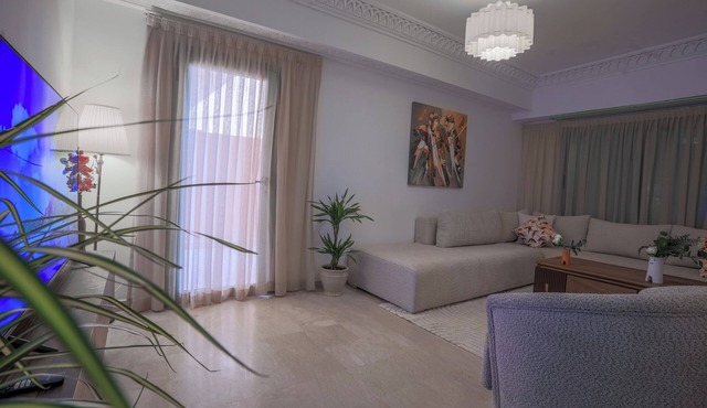 Modern Apartment on Avenue Mohammed VI – Steps from Menara Mall