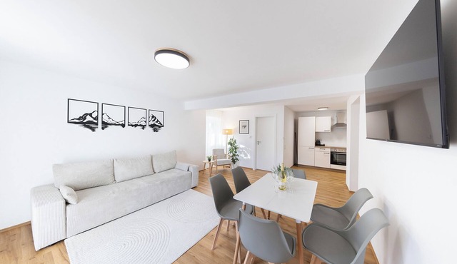 Modern Apartment Phil 3 room apartment for up to 6 people
