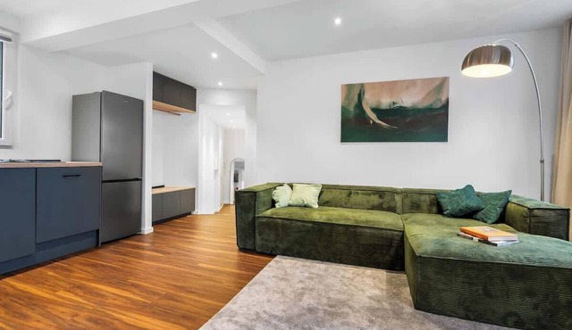 Modern apartment right in trendy Agnesviertel
