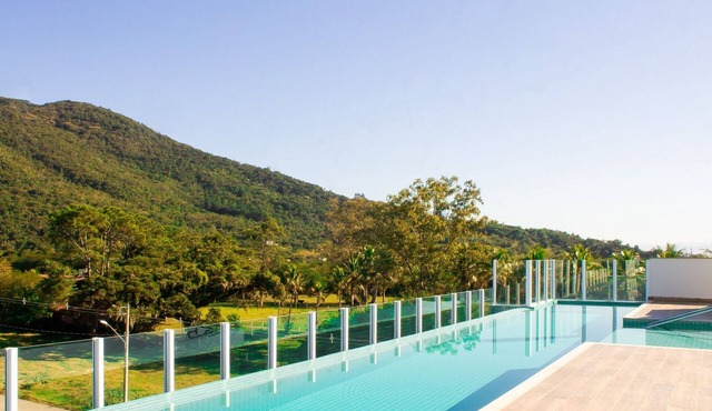 Modern Apartment With Pool and Barbecue Crr201