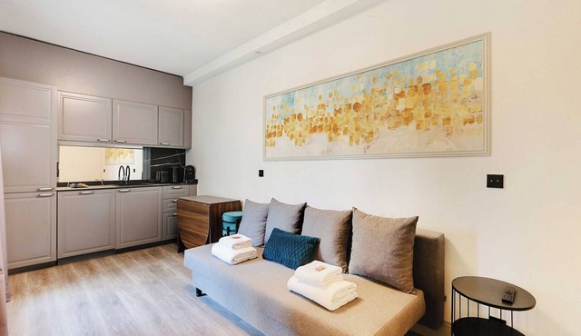 Modern apartment with balcony - 2BR/6P- Roquette
