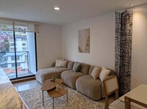 Modern apartment with pool at Recoleta Tower Quito