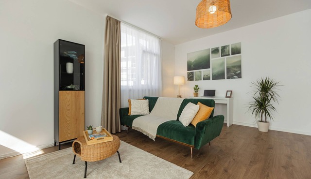 Modern apartment with balcony, private parking and fast Wi-Fi, Timisoara Centre