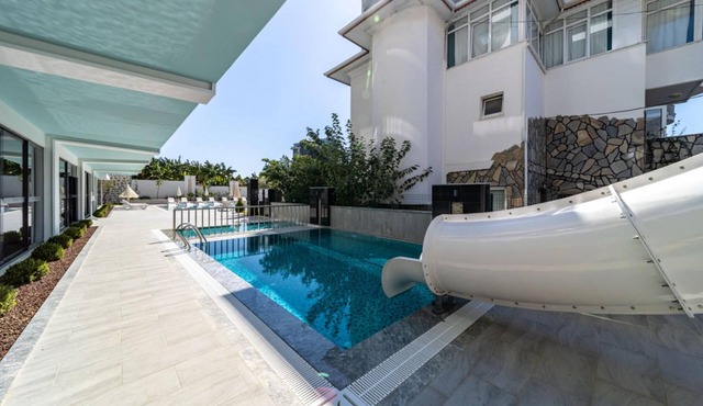 Modern Apartment with Shared Sauna in Alanya