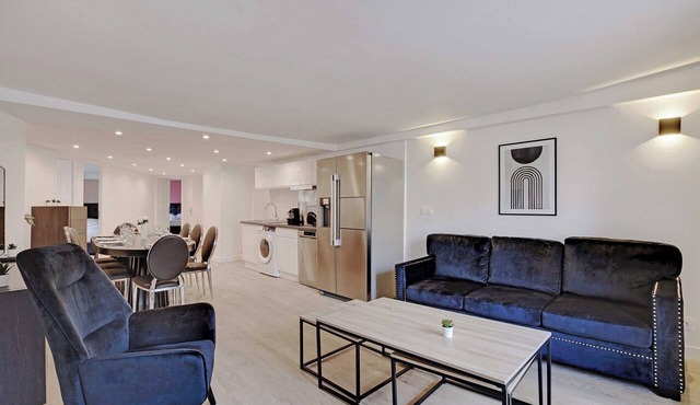Modern Appartement in the heart of Paris