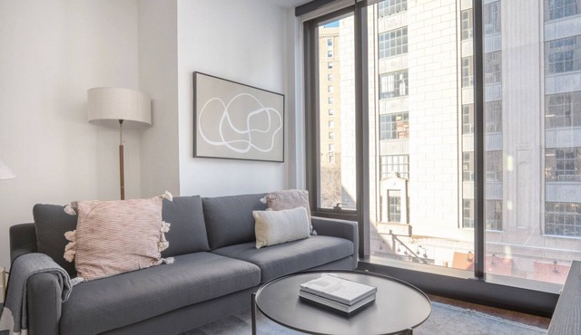 Modern Back Bay 1br w/w/d & gym, nr Boston Common, by Blueground