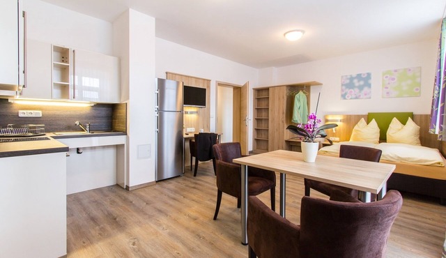 Modern, barrier-free apartment for up to two people