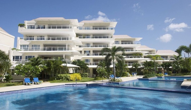 Modern Beachfront Luxury with Pool - Palm Beach 110