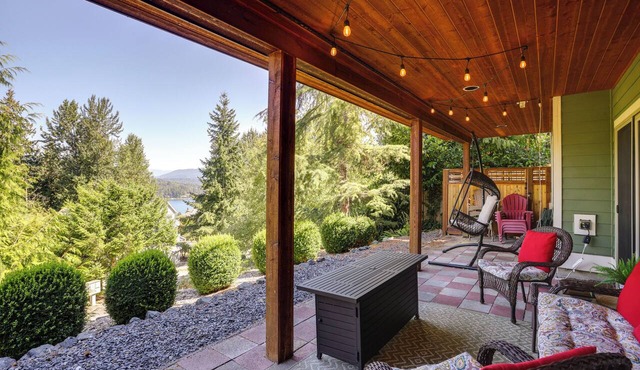 Modern Bellingham Retreat Near Galbraith Mountain!