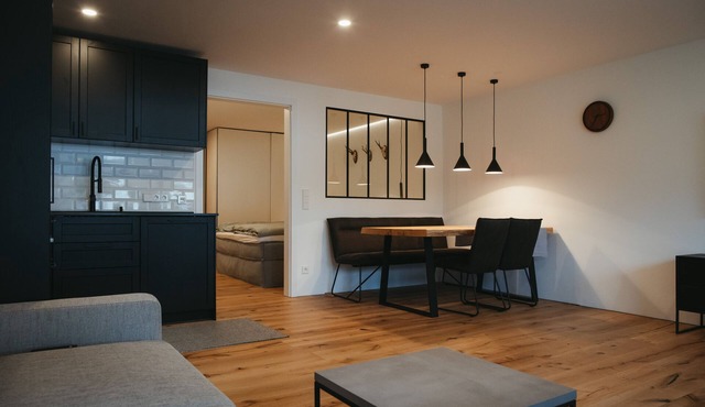 Modern Black Forest loft with mountain views - ski lift, bathing lake & thermal spa