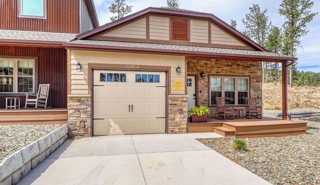 🌲 Modern Black Hills Condo Near Mount Rushmore , Rapid City , hiking , and scenic drives 🚗.