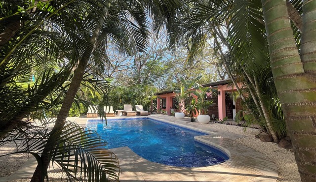 Modern Boho Casita w/pool, 10 min walk to beach