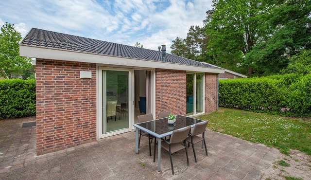 Modern Bungalow with Washer