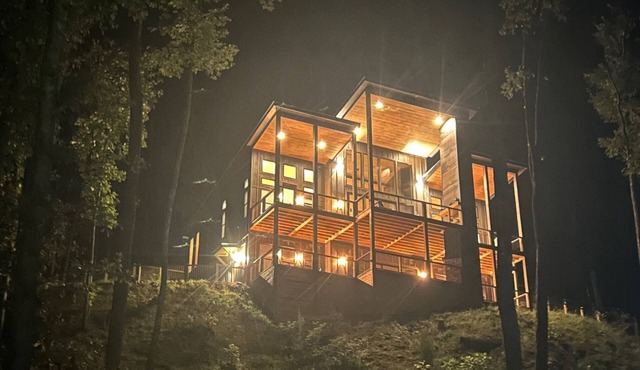 Modern Cabin in Blue Ridge - Summer Availability - Bring Your BOAT !