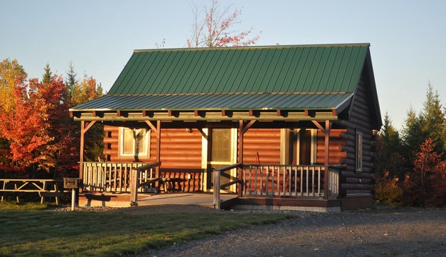 Modern cabin, large interior space, sleeps 6.