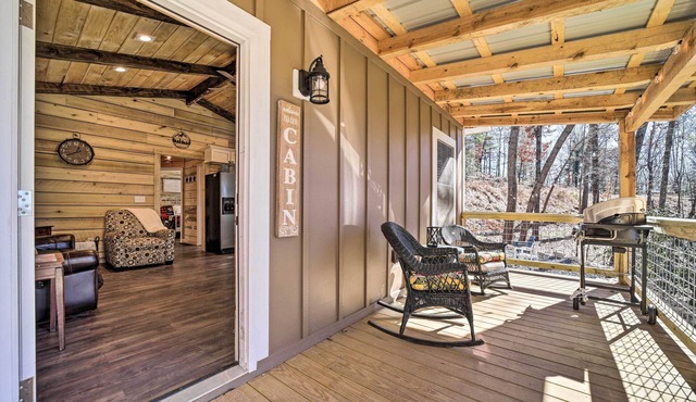 Modern Cabin w/Fire Pit < 3 Mi to Trails!