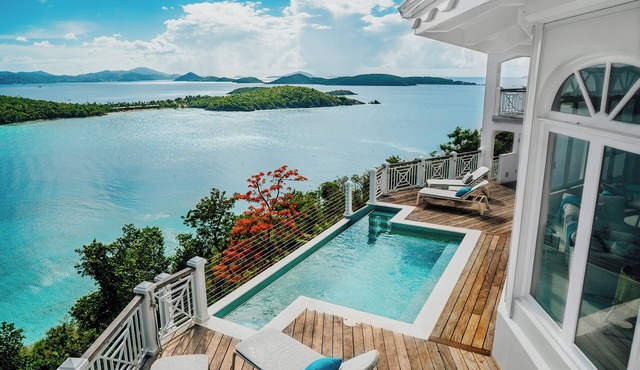 Modern Caribbean Luxury at Hawksnest Villa- Infinity Pool, Central AC, Concierge