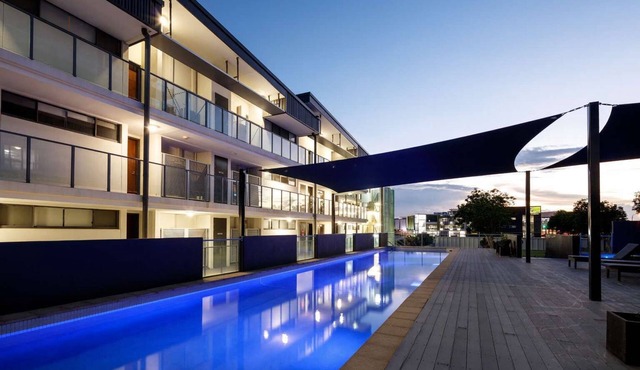 Modern CBD Apartment in Townsville with Pool, Parking and Stadium Views