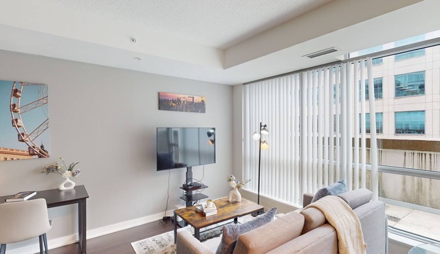 Modern Central 1-BR Condo in DT Toronto