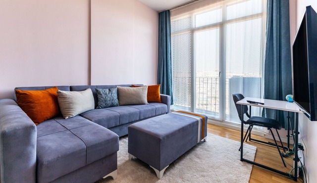 Modern Central Flat w Balcony 5 min to Metrobus