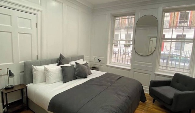 Modern Central Private Flat No1 – Luxury & Comfort at Trafalgar Square