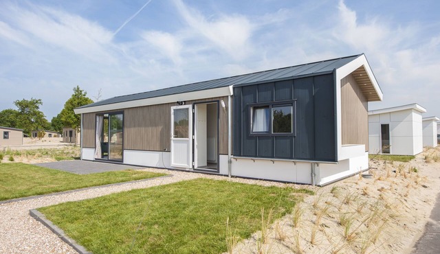 Modern chalet at 4.5 km. from Rockanje