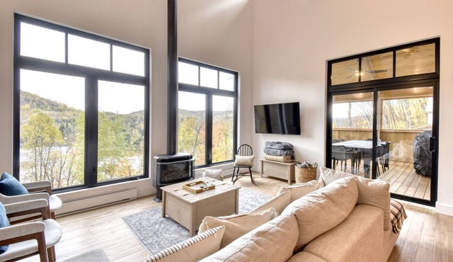 Modern Chalet with Dock & Spa - Cordon 138