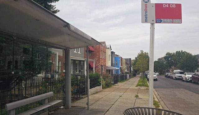 Modern, Chic, 1Bd/1Ba, w/Metro & Free Parking