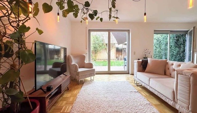 Modern CityCentre House | GardenTerrace | Balcony