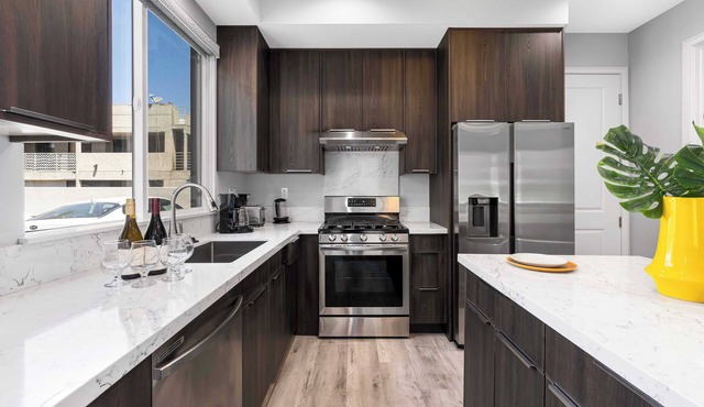 Modern Classic on Edwards Ave #41517