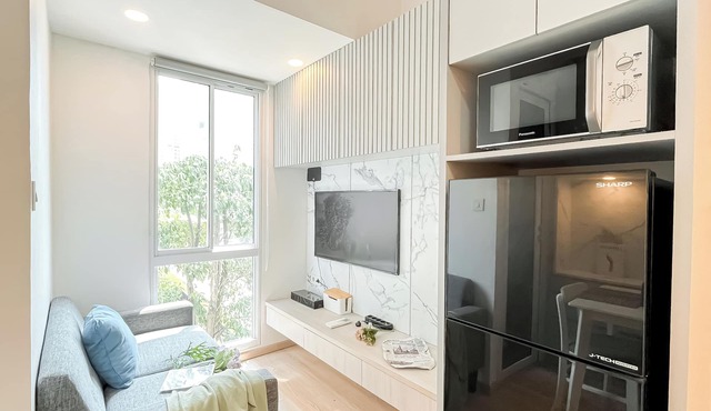 Modern Classic Touch 1Br Apartment At Tokyo Riverside Pik 2