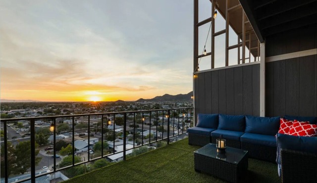Modern Cliff Top Condo "The Lookout"