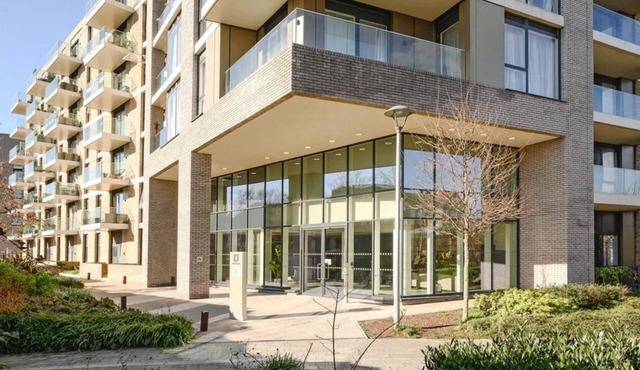 Modern & Cosy Flat in Kingston - 5 minutes from train Station