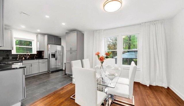 Modern Comfort in the Heart of NYC