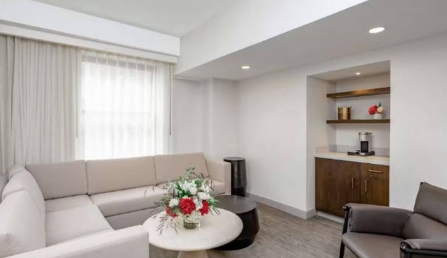 Modern Comfort Meets Historic Charm Near Wells Fargo Arena and Convention Ctr