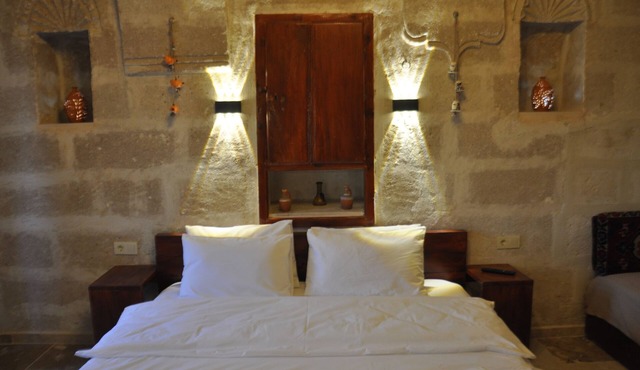 *Modern comfort with a historic 200-year-old guest house invites you * 🏡✨