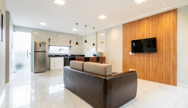 Modern & Comfortable 2-Bedroom Apartment with Suite, AC, and BBQ - Near Caruaru Shopping