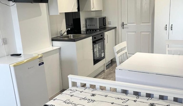 Modern Comfy One Bed Apartment - Free Parking