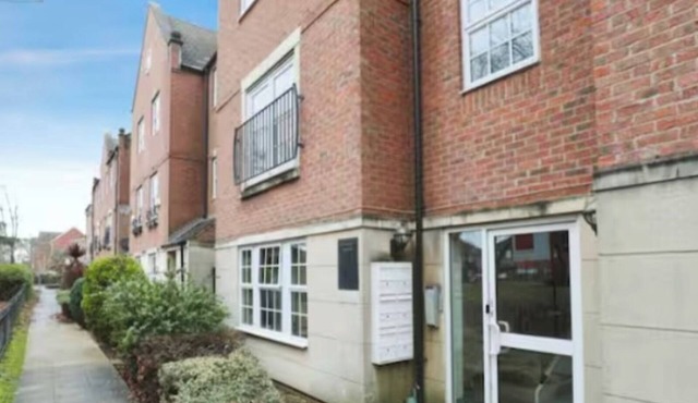 Modern Cosy York City Apartment with Free Parking