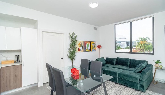 Modern Cozy 2BR Oasis with King Beds Near Marlins Park & Brickell