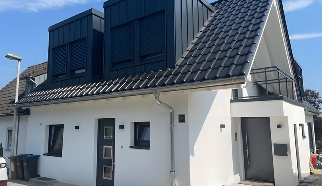 Modern, Cozy Accommodation Near Cologne