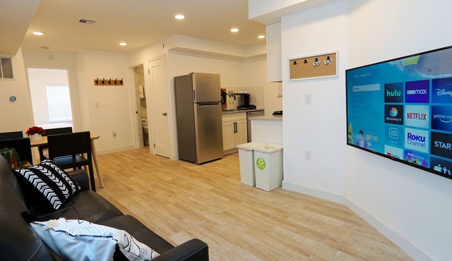 Modern Cozy Beach Getaway w/Deck + Parking - 604 #1